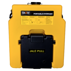 Lavaojos portátil amarillo con charola JALE PULL, vista trasera, Sköld Safety